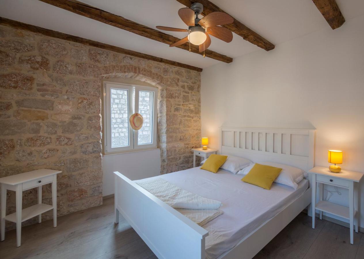 Apartments Bepi Komiža Dış mekan fotoğraf